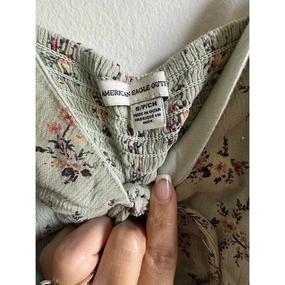 American Eagle Floral Halter Tank Top Size S Cutout Cami Green - Picture 2 of 6